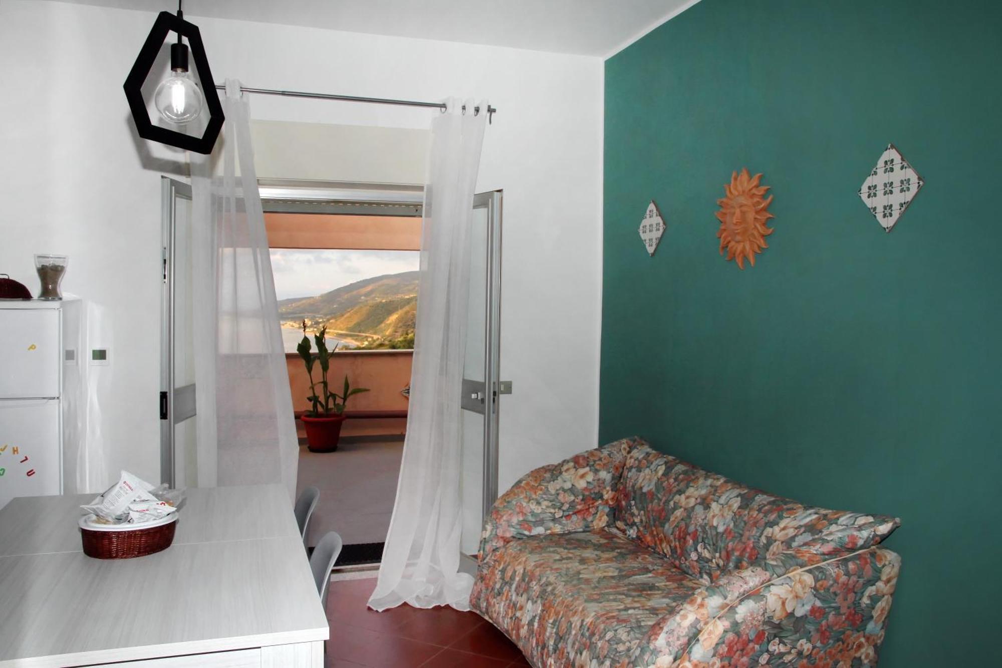 Attico Vista Mare Con Terrazza E Spa Riscaldata Santo Stefano di Camastra Zewnętrze zdjęcie